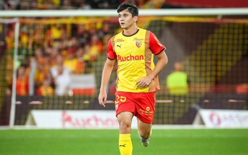 Abdukodir Khusanov được mệnh danh là viên ngọc sáng của bóng đá Uzbekistan